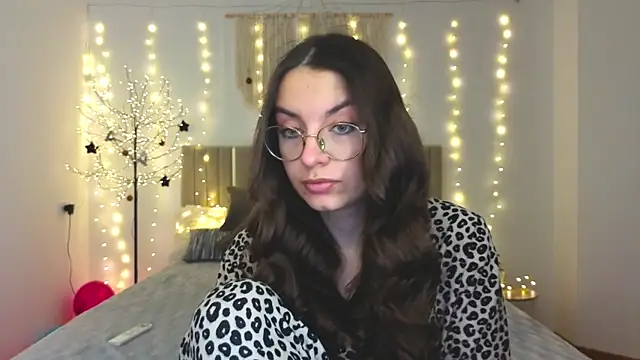 Real cutie1 online show from 01/16/26, 01:59