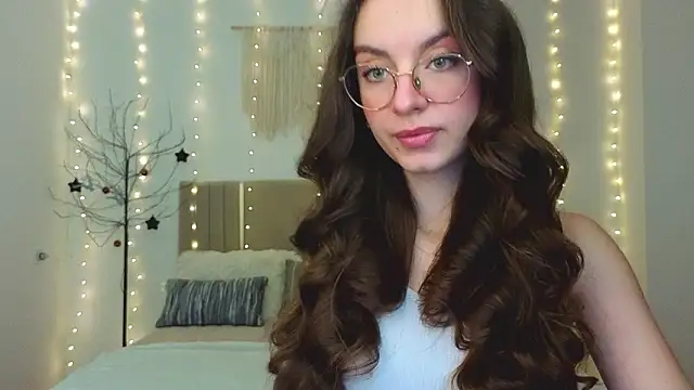 Real cutie1 online show from 02/05/26, 01:40