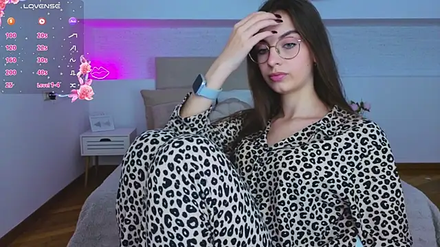 Real cutie1 online show from 09/27/25, 09:32