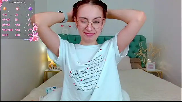 Real cutie1 online show from 09/10/25, 08:52