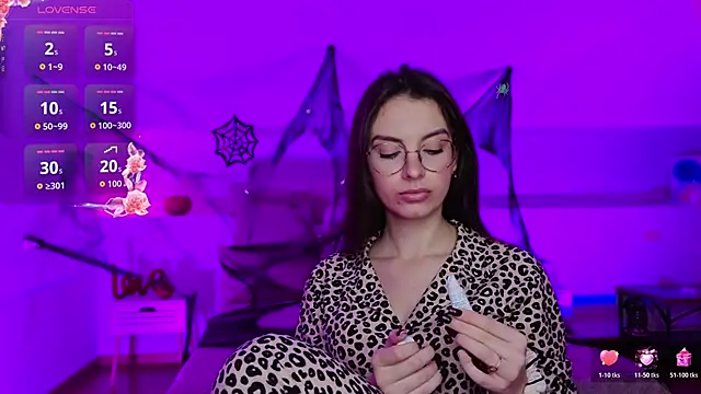 Real cutie1 online show from 10/22/25, 09:35