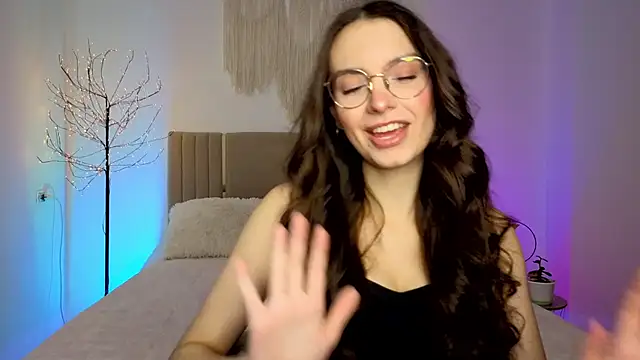 Real cutie1 online show from 02/19/26, 02:14