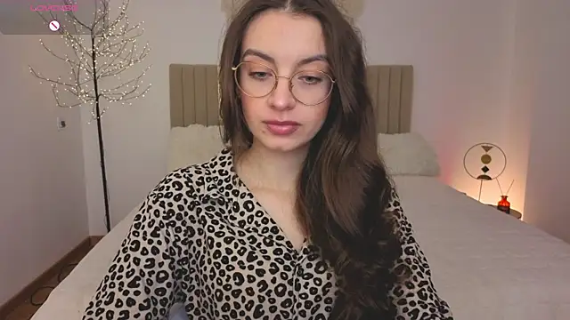 Real cutie1 online show from 04/30/26, 01:07