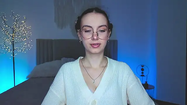 Real cutie1 online show from 03/23/26, 02:50