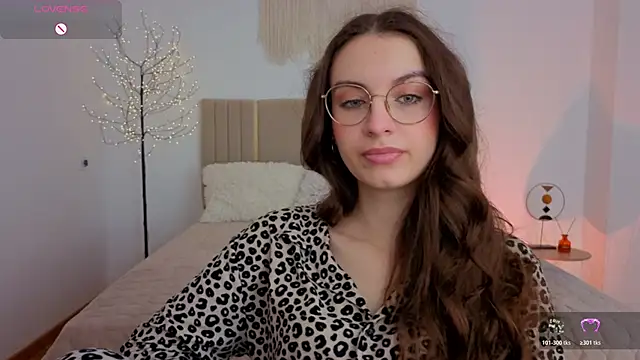 Real cutie1 online show from 05/21/26, 01:41
