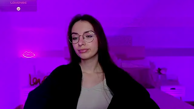 Real cutie1 online show from 11/10/25, 08:58