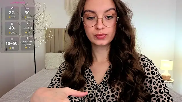 Snapshot of Real_cutie1 chatting on 06/19/26, 01:06 Real cutie1 online show from 06/19/26, 01:06