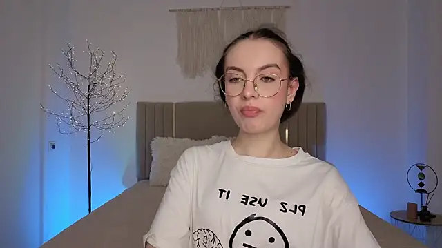 Real cutie1 online show from 03/27/26, 02:29