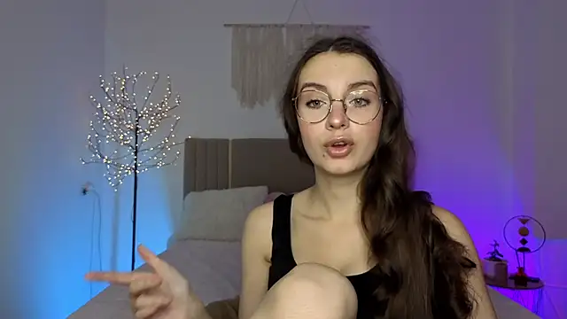 Real cutie1 online show from 02/16/26, 02:05