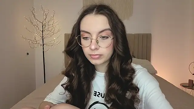 Real cutie1 online show from 03/28/26, 02:29