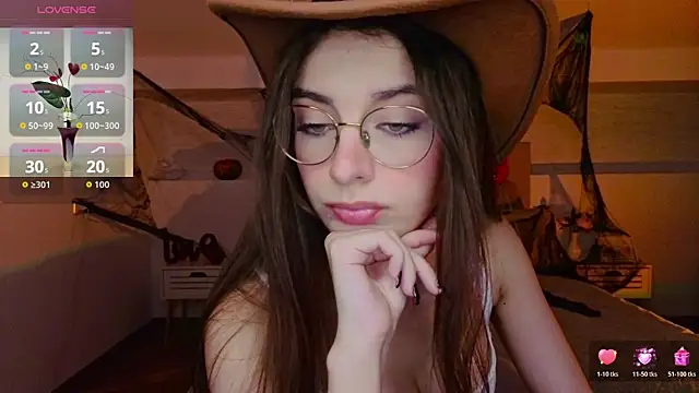 Real cutie1 online show from 10/24/25, 09:14