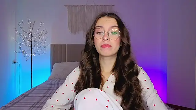 Real cutie1 online show from 03/02/26, 02:13