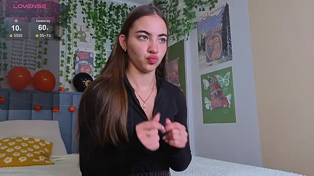 Ashley Pierce online show from 11/05/25, 04:15