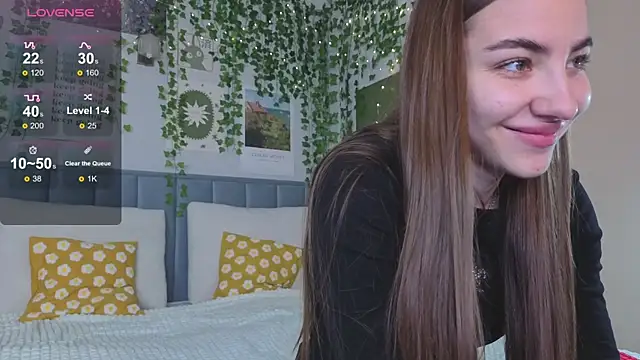 Ashley Pierce online show from 10/04/25, 04:14