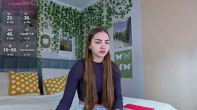 Ashley Pierce online show from 10/07/25, 04:13