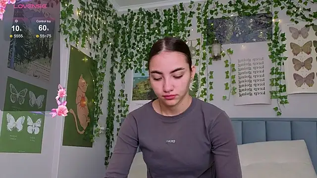 Ashley Pierce online show from 12/02/25, 04:14