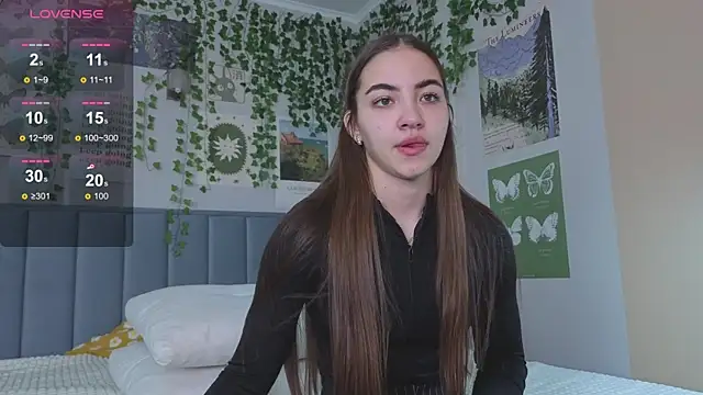 Ashley Pierce online show from 10/03/25, 04:14