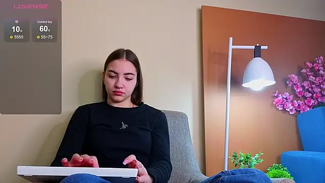 Ashley Pierce online show from 10/17/25, 04:16