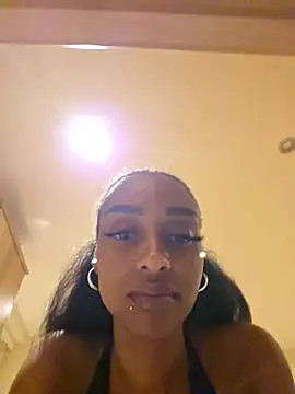 Snapshot of Hazel_Dollxx chatting on 07/16/26, 01:13 Hazel Dollxx online show from 07/16/26, 01:13