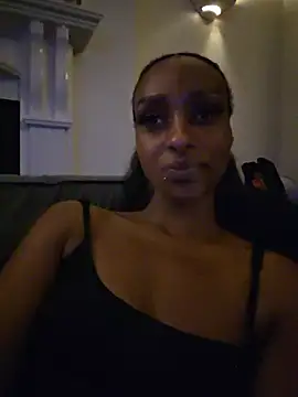 Snapshot of Hazel_Dollxx chatting on 07/13/26, 12:00 Hazel Dollxx online show from 07/13/26, 12:00