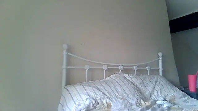 Snapshot of Hazel_Dollxx chatting on 06/30/26, 09:53 Hazel Dollxx online show from 06/30/26, 09:53