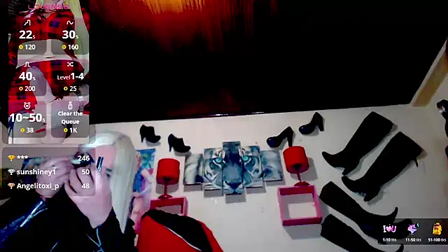 Snapshot of blondehot5v chatting on 10/06/25, 12:23 blondehot5v online show from 10/06/25, 12:23