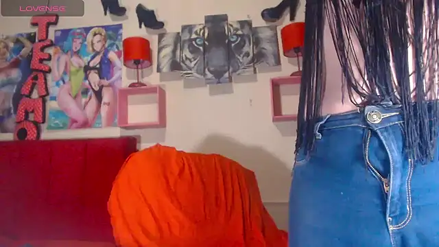 blondehot5v online show from 10/30/25, 03:31