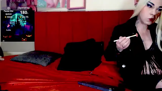 blondehot5v online show from 10/25/25, 12:28