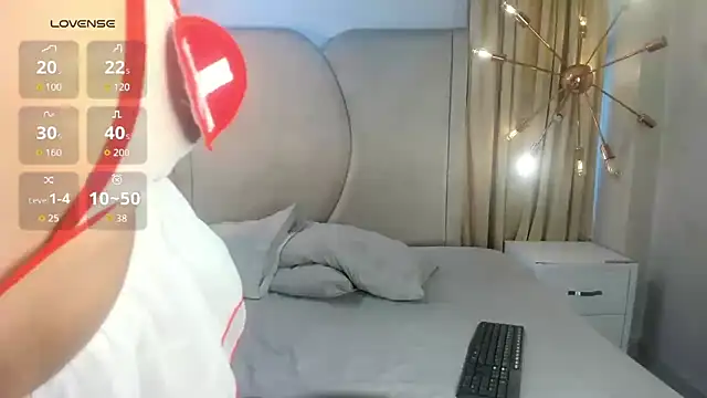 rubyrouge   online show from 11/24/25, 07:14