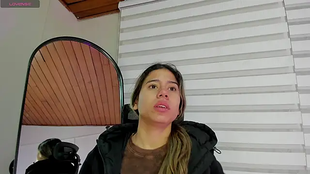 Snapshot of Rachell_criss chatting on 12/21/25, 04:03 Rachell criss online show from 12/21/25, 04:03