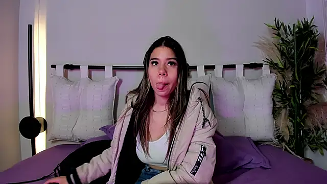 Rachell criss online show from 03/22/26, 04:05