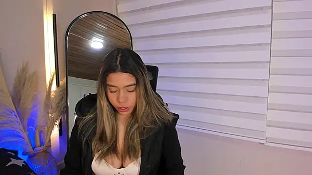 Rachell criss online show from 10/25/25, 04:00