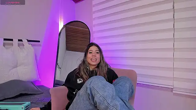 Rachell criss online show from 03/07/26, 04:19