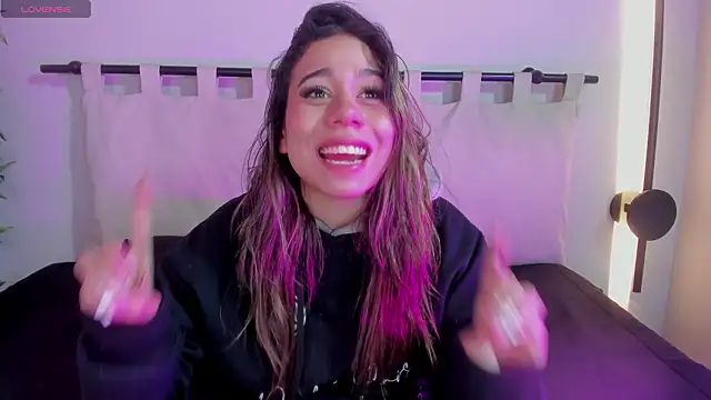 Rachell criss online show from 03/12/26, 04:18