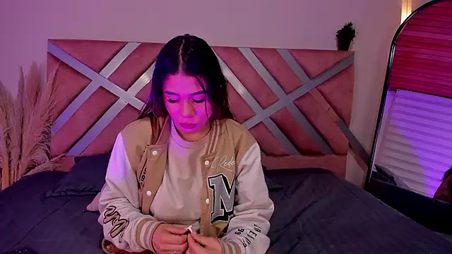 Rachell criss online show from 03/29/26, 04:25