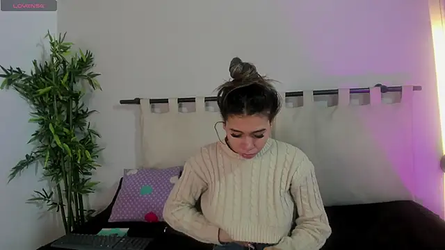 Rachell criss online show from 03/14/26, 04:18