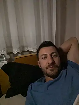 emredenizz07 online show from 12/01/25, 06:42