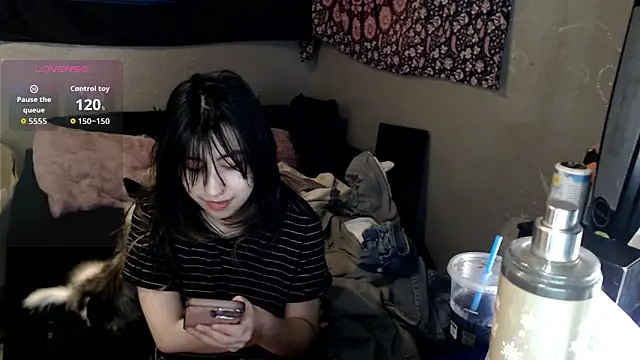 London Ray online show from 11/08/25, 07:23