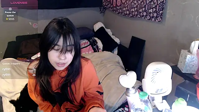 London Ray online show from 02/05/26, 06:42