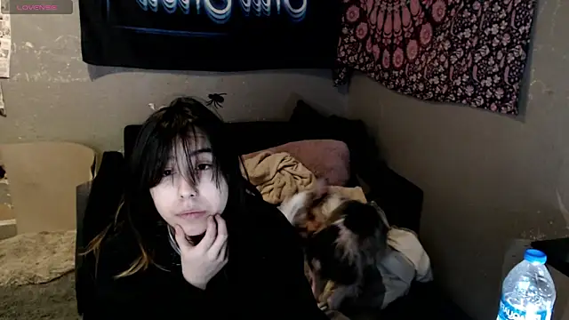 London Ray online show from 10/22/25, 02:22