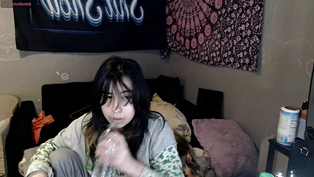 London Ray online show from 11/05/25, 07:33