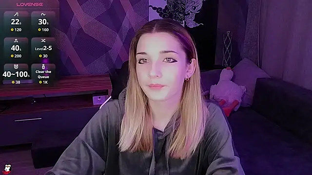 Sandy Belle online show from 11/20/25, 07:47