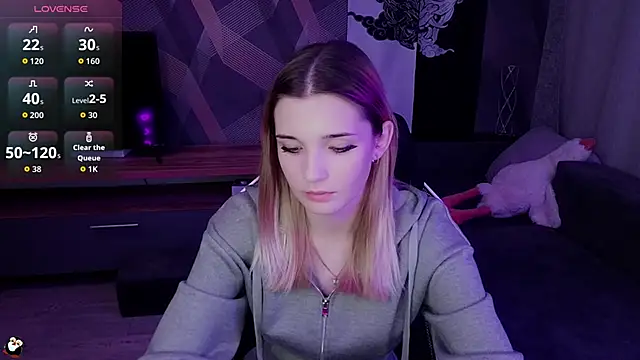 Sandy Belle online show from 10/28/25, 07:13