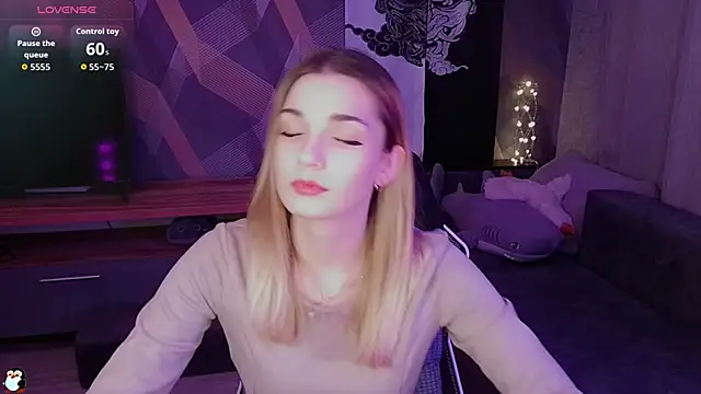 Sandy Belle online show from 11/28/25, 10:43