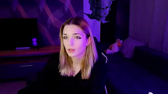 Sandy Belle online show from 09/16/25, 07:04