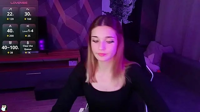 Sandy Belle online show from 09/24/25, 08:04