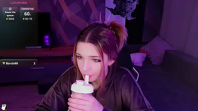 Sandy Belle online show from 09/18/25, 06:33