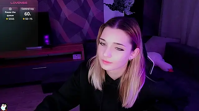 Sandy Belle online show from 10/03/25, 07:04