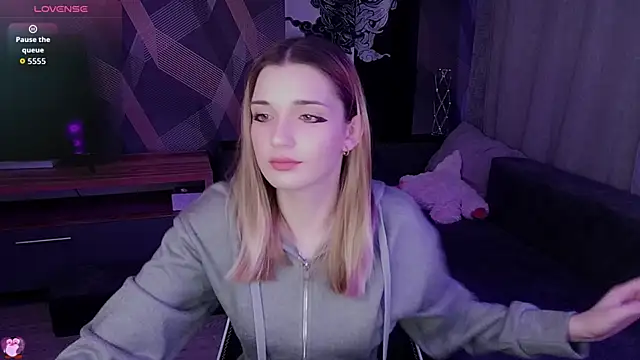 Sandy Belle online show from 10/29/25, 06:40