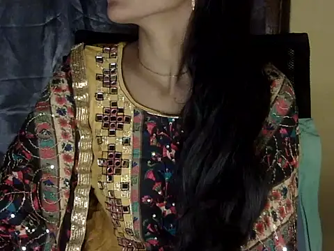 zara Khan0 online show from 12/19/25, 02:30